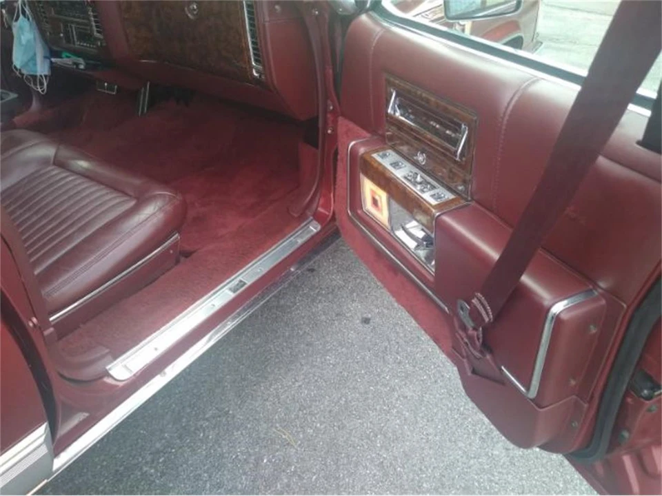1991 Cadillac Brougham - Image 9 of 14