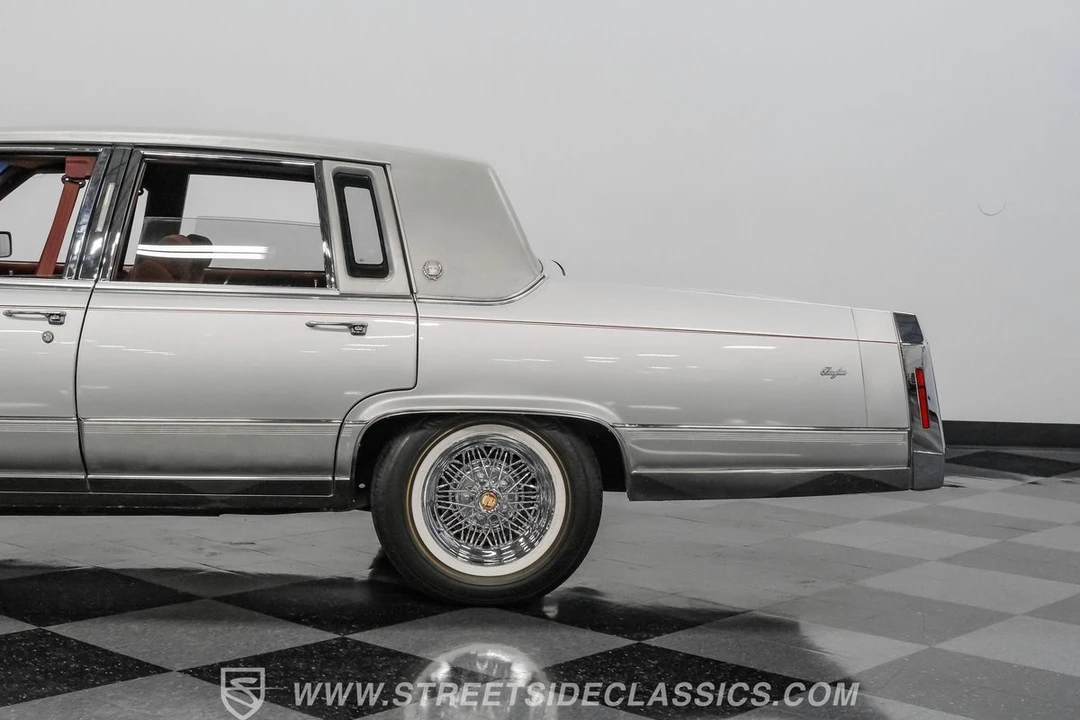 1991 Cadillac Brougham - Image 8 of 12