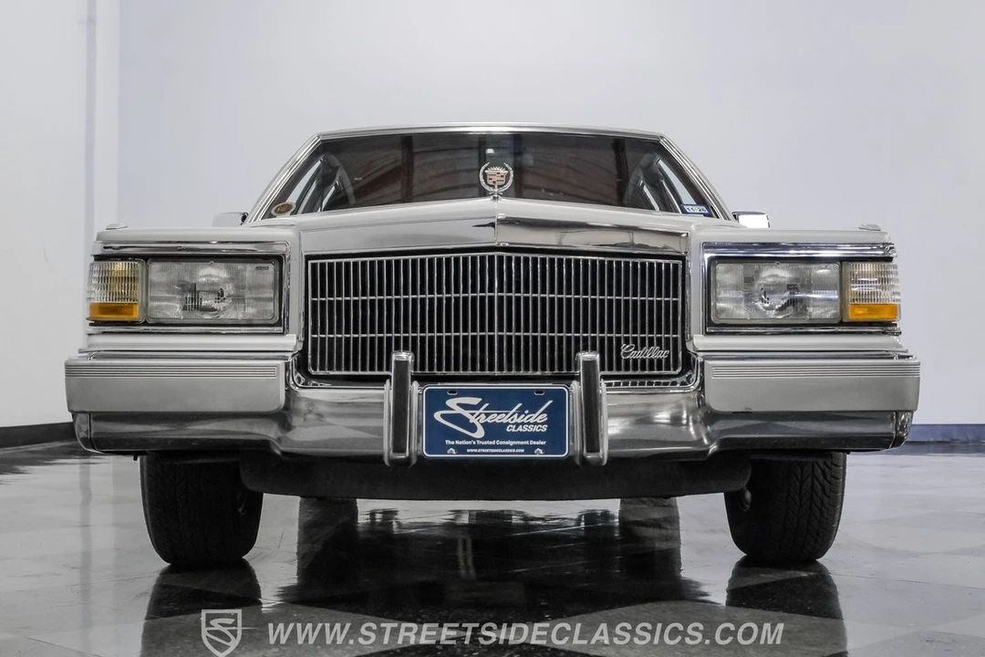 1991 Cadillac Brougham - Image 31 of 31