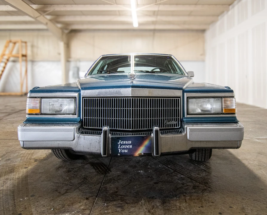 1991 Cadillac Brougham - Image 6 of 31
