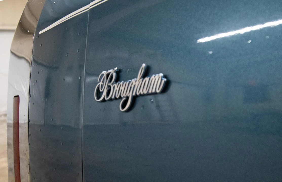 1991 Cadillac Brougham - Image 29 of 31