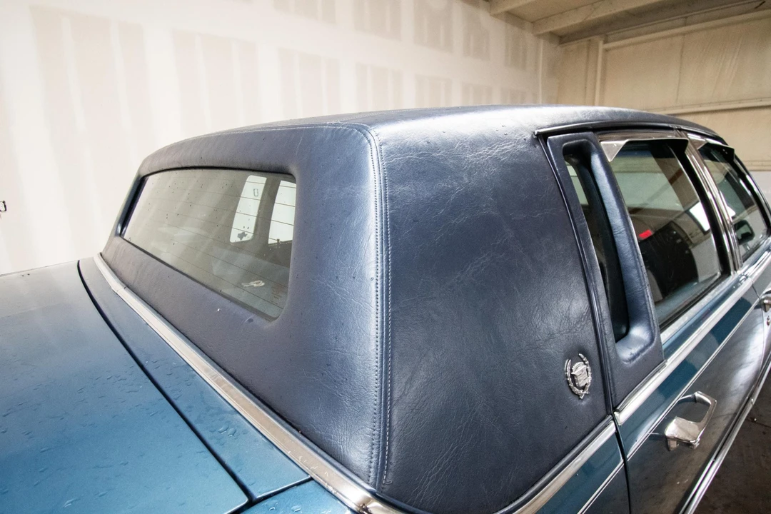 1991 Cadillac Brougham - Image 20 of 31