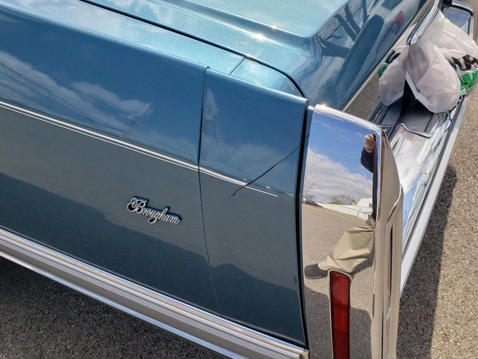 1991 Cadillac Brougham - Image 31 of 31