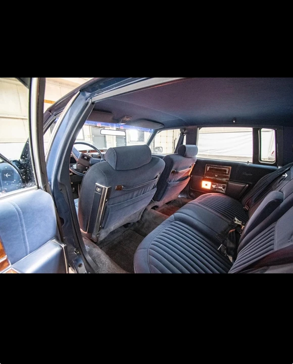 1991 Cadillac Brougham - Image 27 of 31
