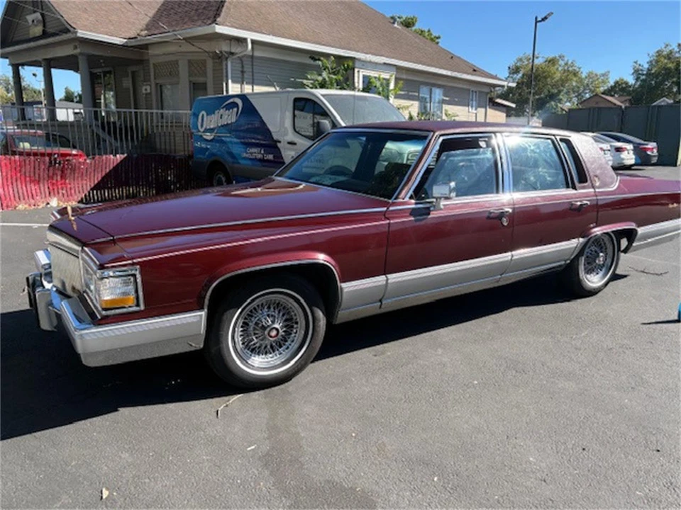 1991 Cadillac Brougham - Image 4 of 4
