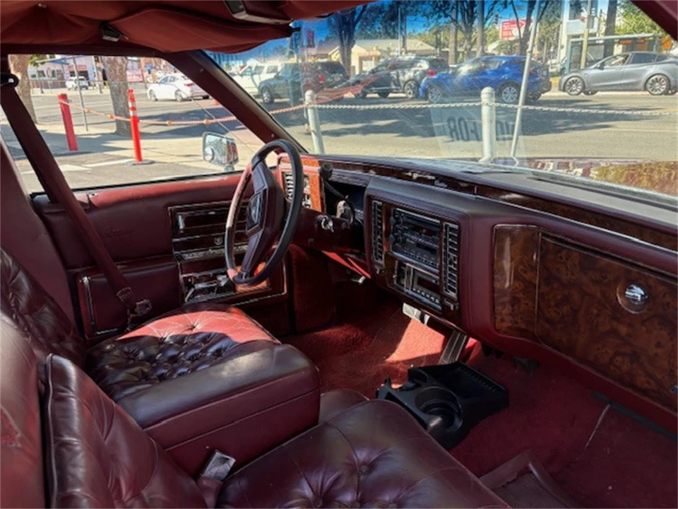 1991 Cadillac Brougham - Image 2 of 4