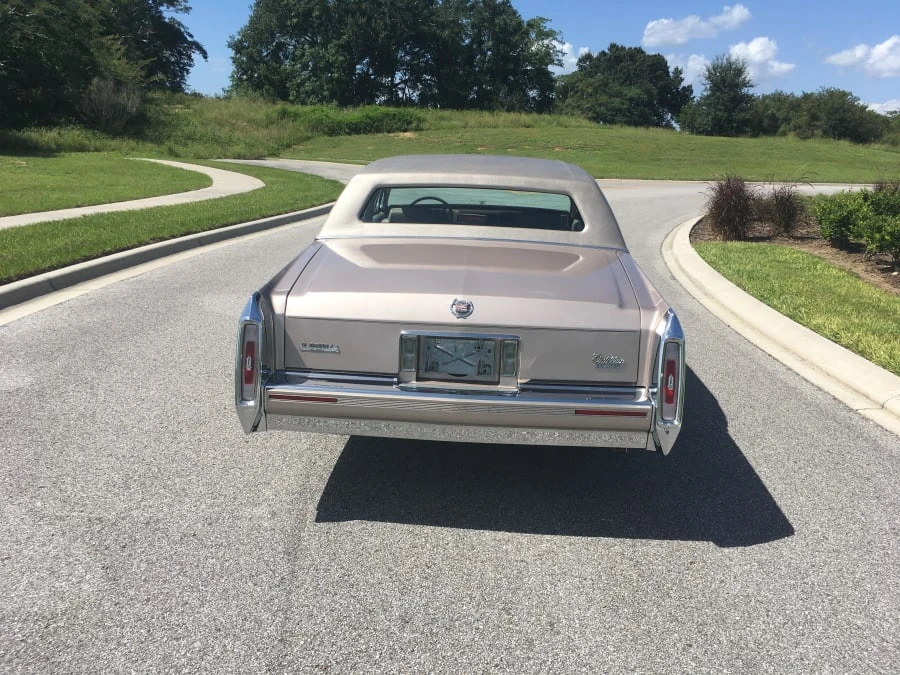1991 Cadillac Brougham - Image 3 of 8