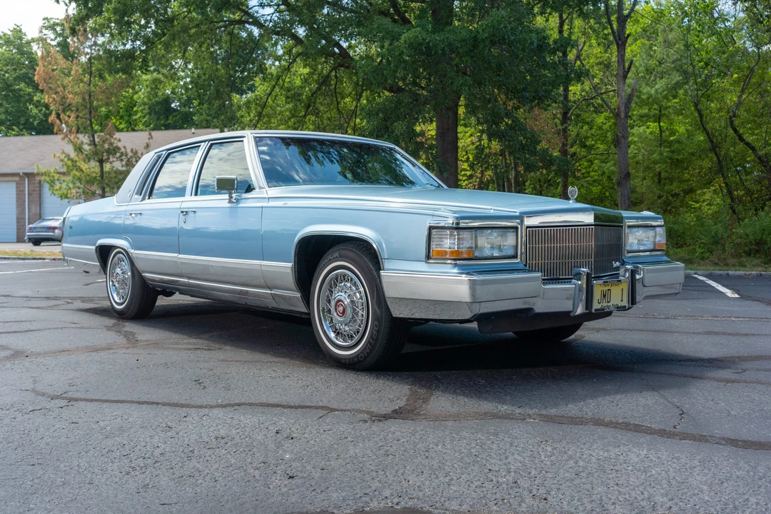 1991 Cadillac Brougham - Image 7 of 31