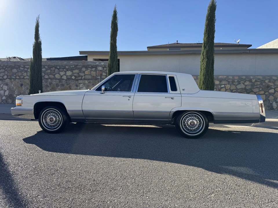 1991 Cadillac Brougham - Image 4 of 21