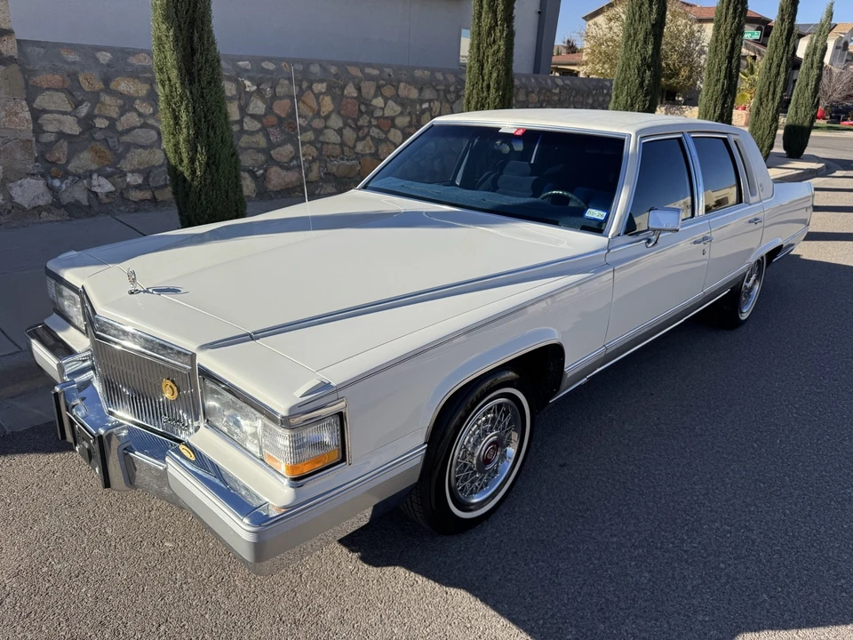 1991 Cadillac Brougham - Image 3 of 21