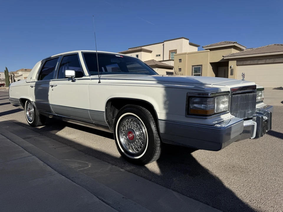 1991 Cadillac Brougham - Image 5 of 21