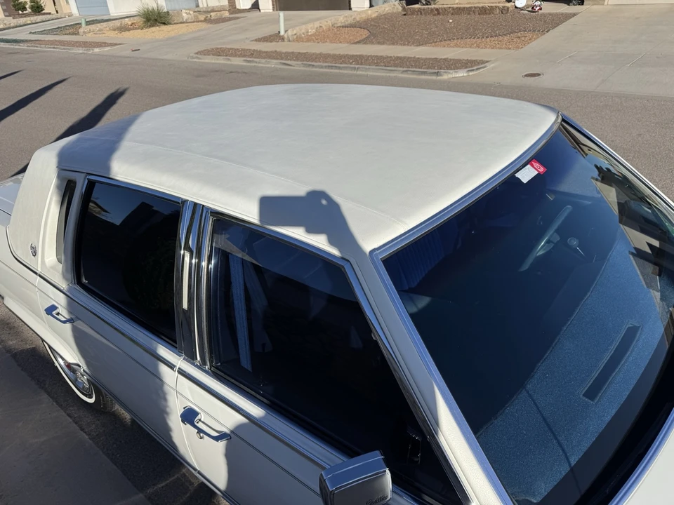 1991 Cadillac Brougham - Image 8 of 21