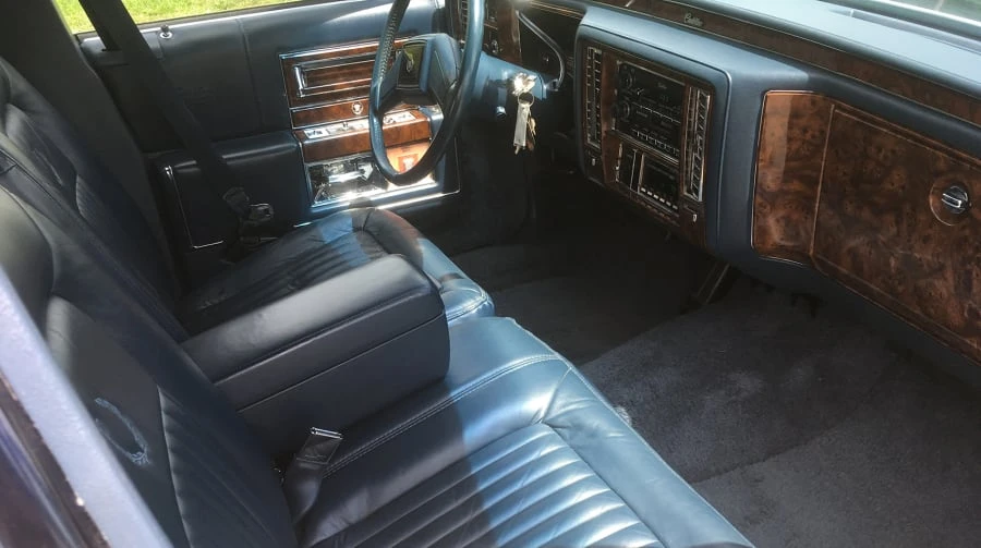 1991 Cadillac Brougham - Image 4 of 8