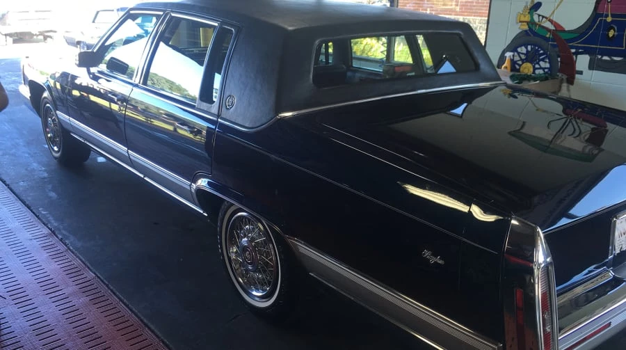 1991 Cadillac Brougham - Image 2 of 7