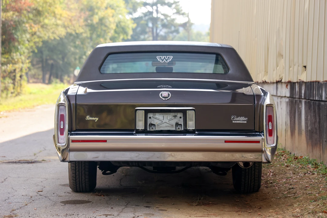 1991 Cadillac Brougham - Image 6 of 31