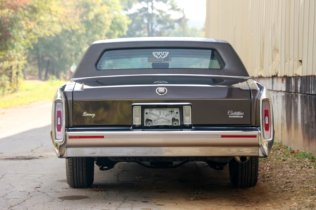 1991 Cadillac Brougham - Image 5 of 31