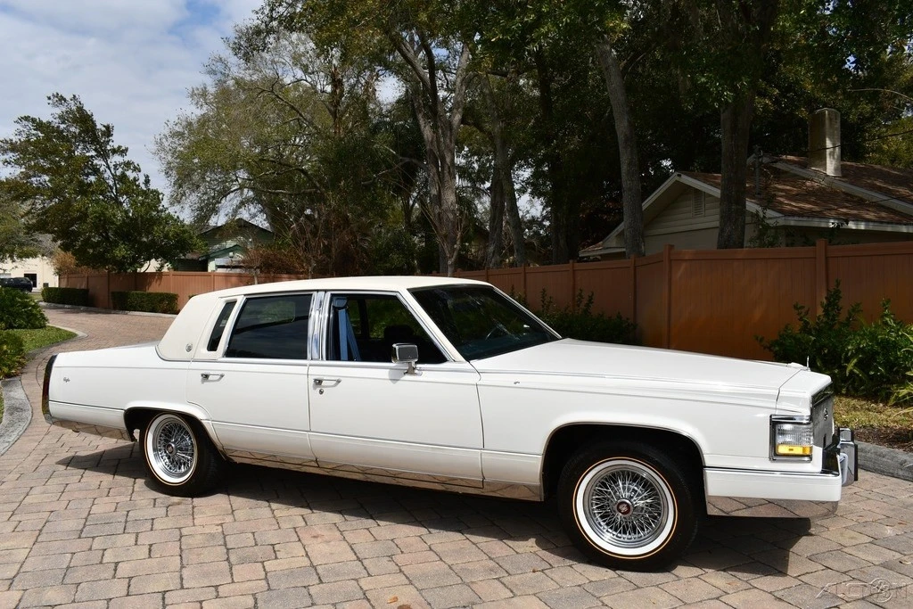 1991 Cadillac Brougham - Image 6 of 24