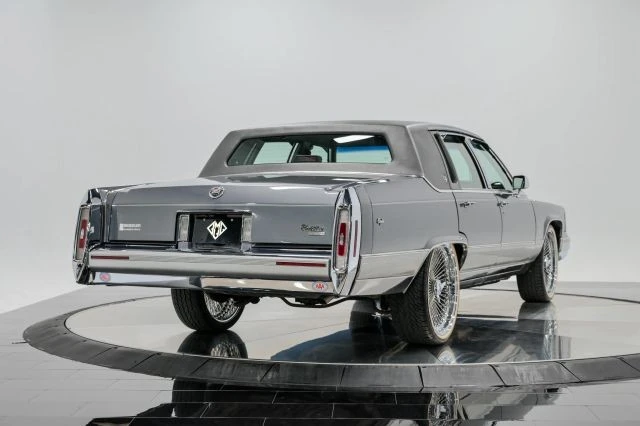 1991 Cadillac Brougham - Image 7 of 31