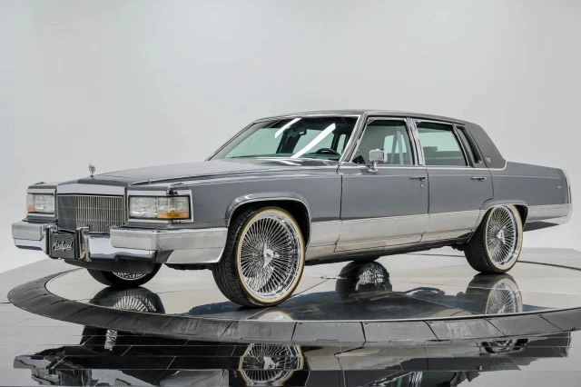 1991 Cadillac Brougham - Image 2 of 31