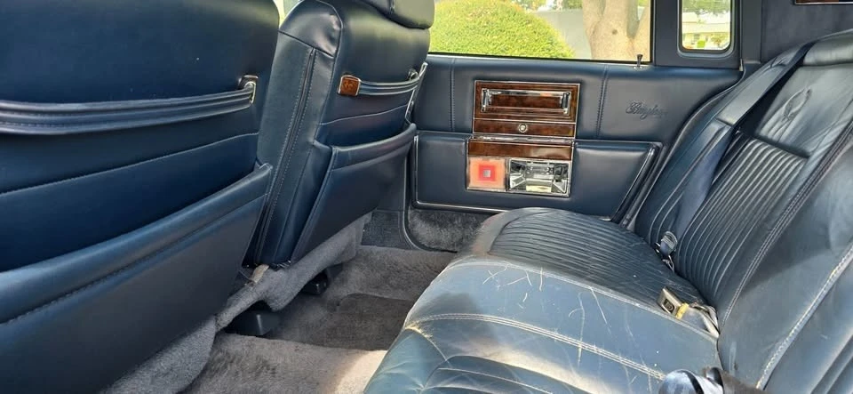 1991 Cadillac Brougham - Image 5 of 21