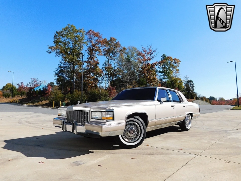 1991 Cadillac Brougham - Image 3 of 12
