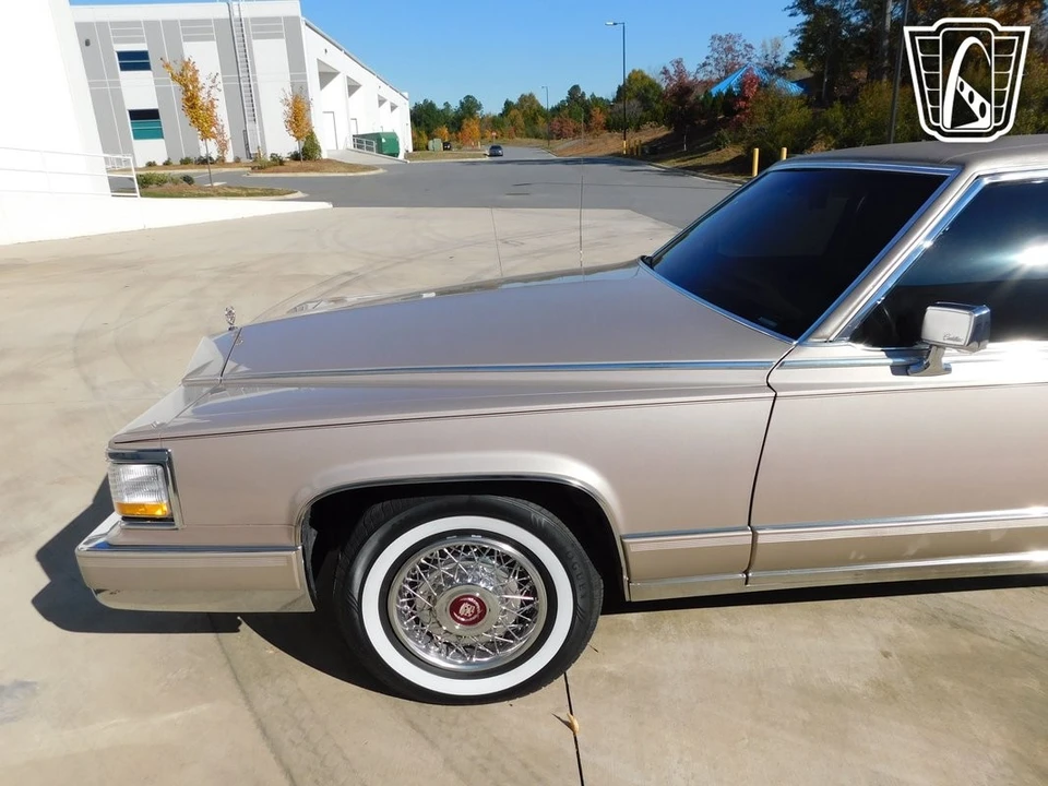 1991 Cadillac Brougham - Image 12 of 12