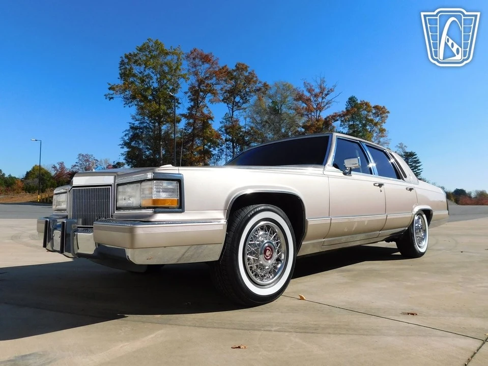 1991 Cadillac Brougham - Image 7 of 12