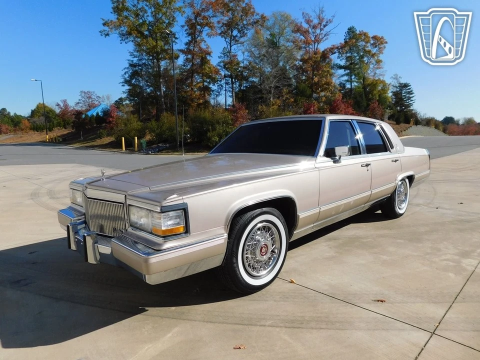 1991 Cadillac Brougham - Image 8 of 12