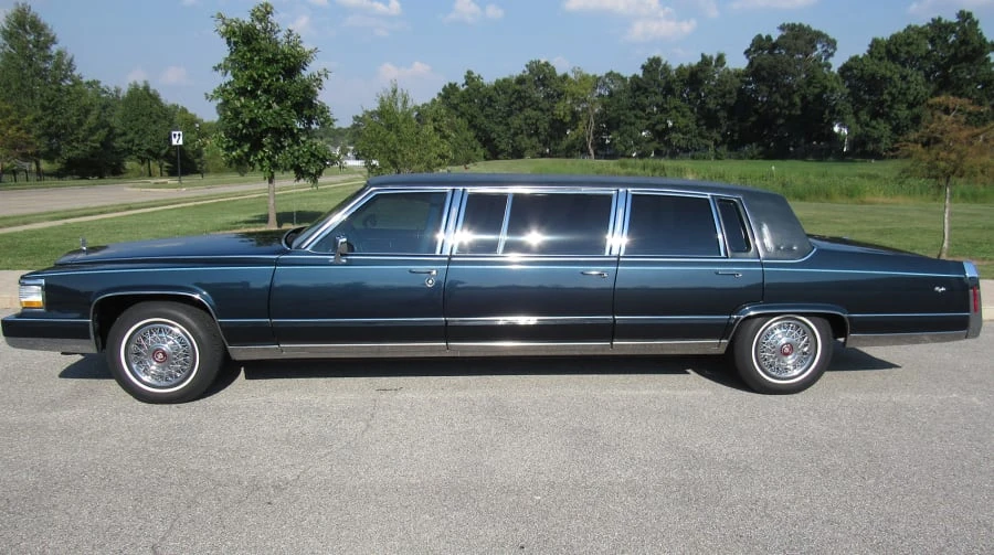 1991 Cadillac Brougham - Image 2 of 9