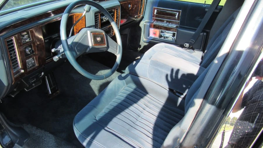 1991 Cadillac Brougham - Image 4 of 9