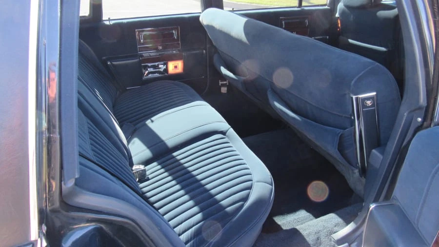 1991 Cadillac Brougham - Image 7 of 9