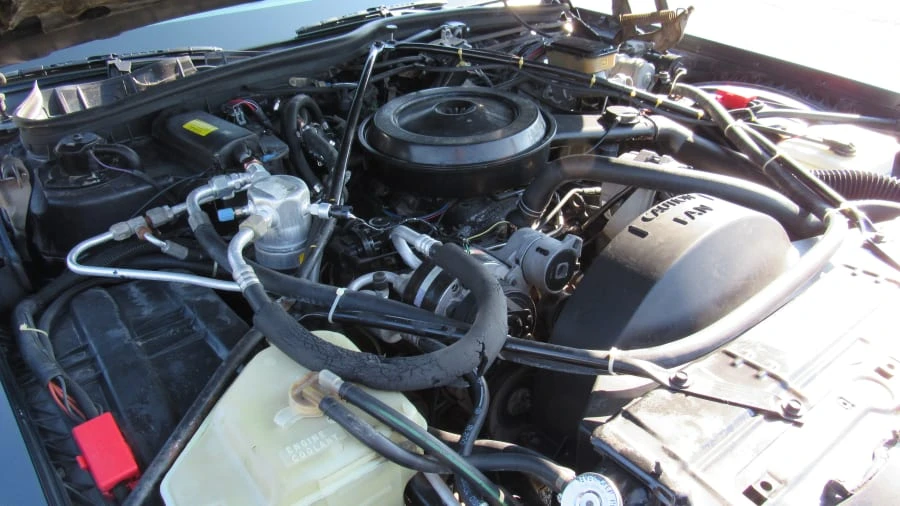 1991 Cadillac Brougham - Image 9 of 9