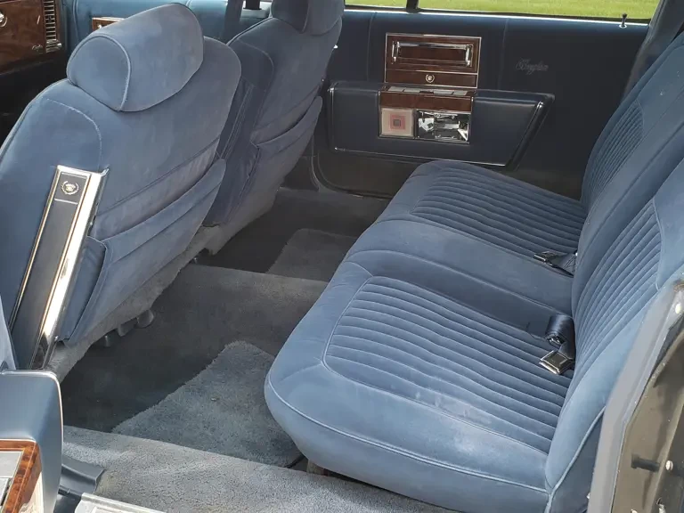 1991 Cadillac Brougham - Image 9 of 11