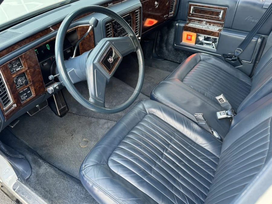 1991 Cadillac Brougham - Image 5 of 11