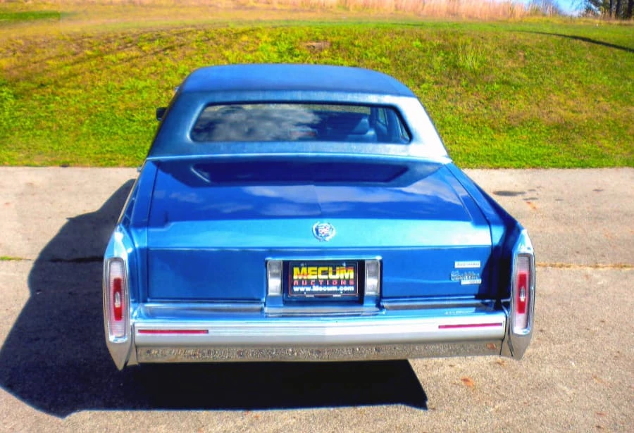 1991 Cadillac Brougham - Image 3 of 8