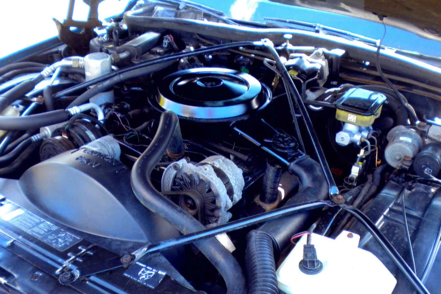 1991 Cadillac Brougham - Image 7 of 8