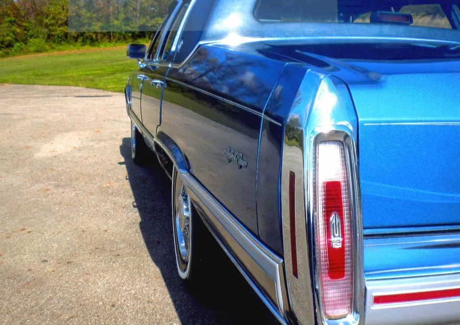 1991 Cadillac Brougham - Image 8 of 8