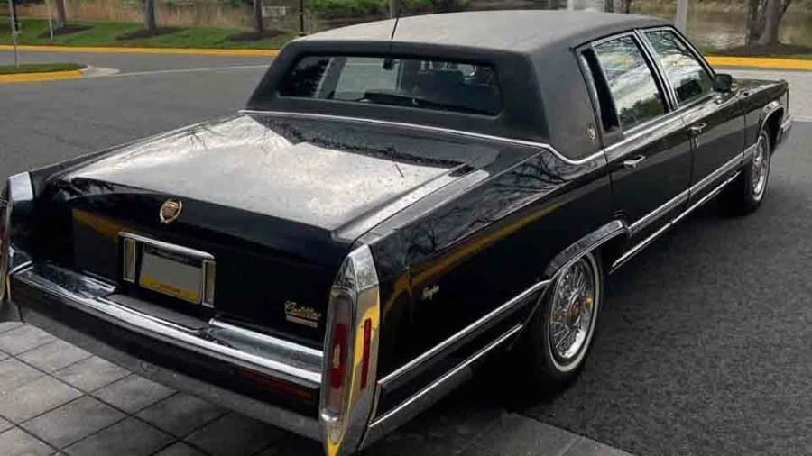 1991 Cadillac Brougham - Image 2 of 11