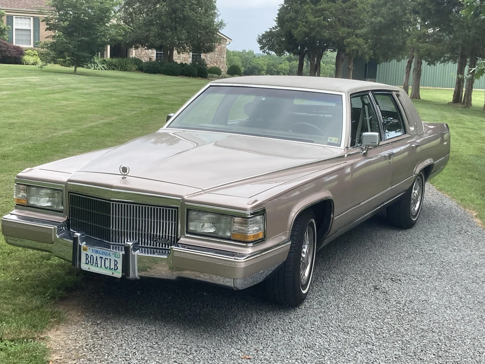 1991 Cadillac Brougham - Image 11 of 24