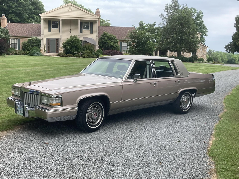 1991 Cadillac Brougham - Image 12 of 24