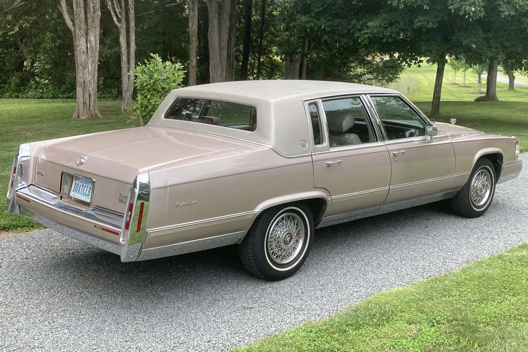 1991 Cadillac Brougham - Image 4 of 24