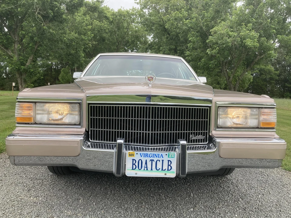 1991 Cadillac Brougham - Image 8 of 24