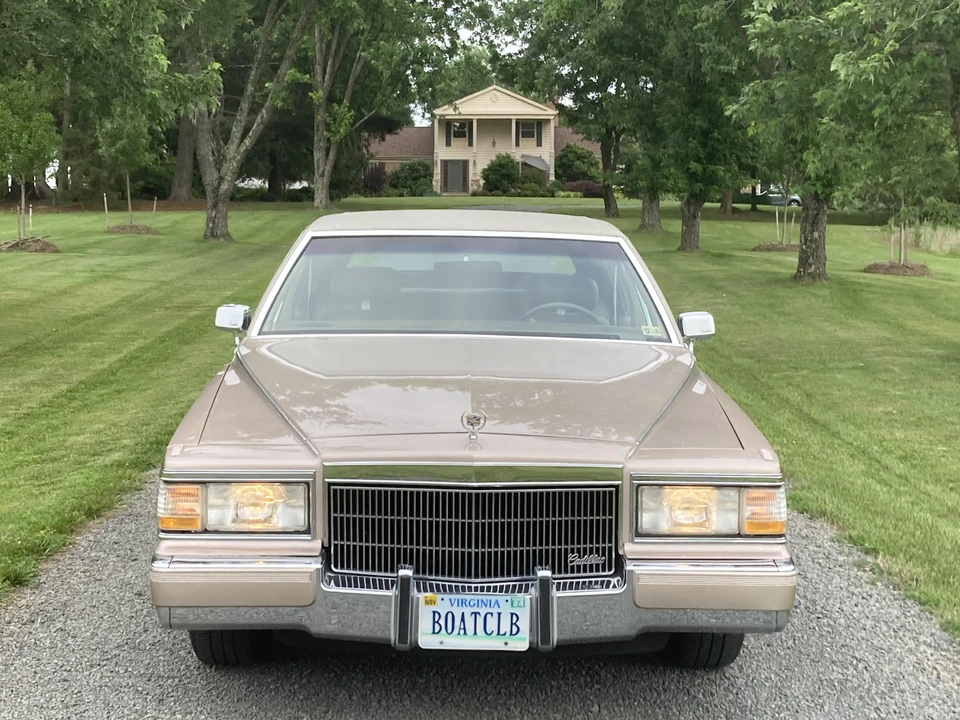 1991 Cadillac Brougham - Image 6 of 24