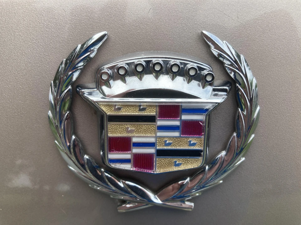 1991 Cadillac Brougham - Image 23 of 24