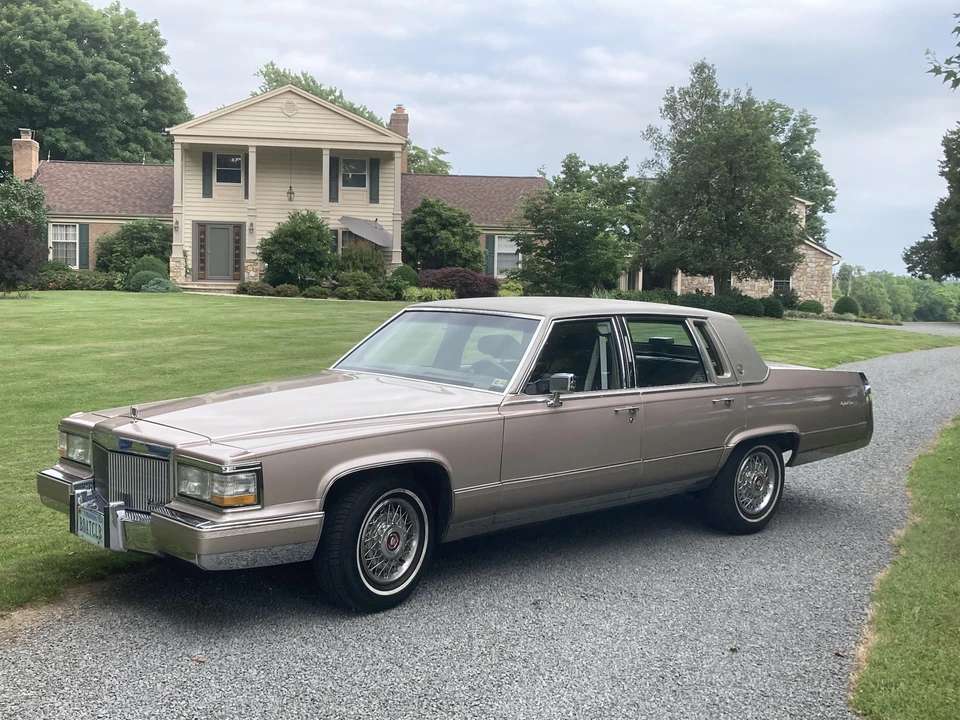 1991 Cadillac Brougham - Image 13 of 24