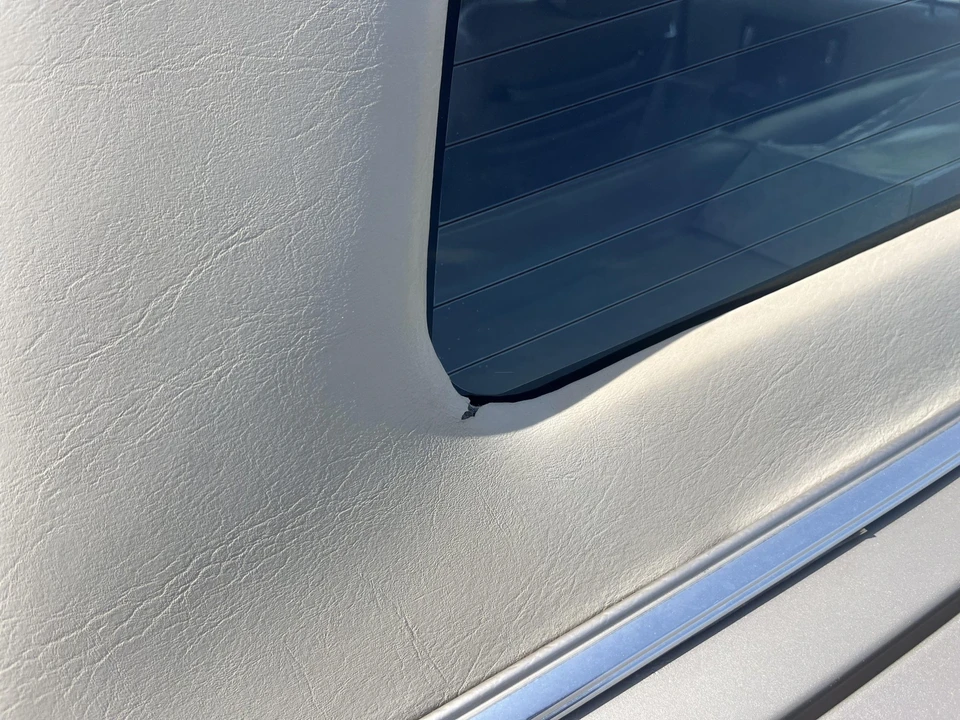 1991 Cadillac Brougham - Image 22 of 31