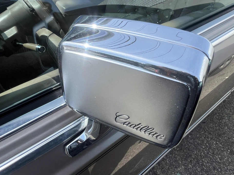 1991 Cadillac Brougham - Image 15 of 31