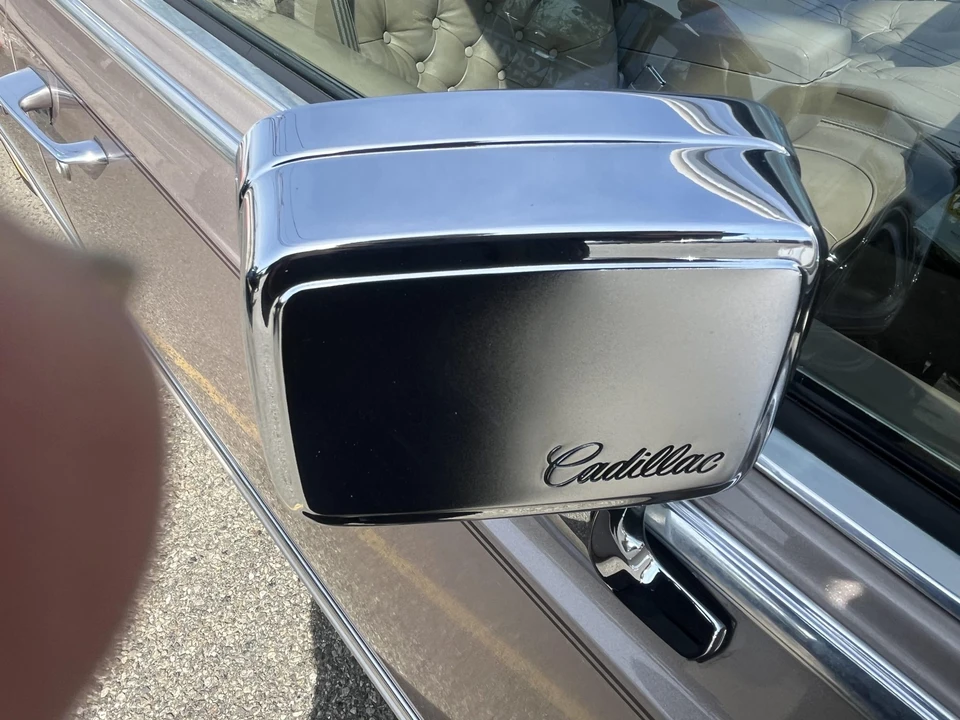 1991 Cadillac Brougham - Image 14 of 31