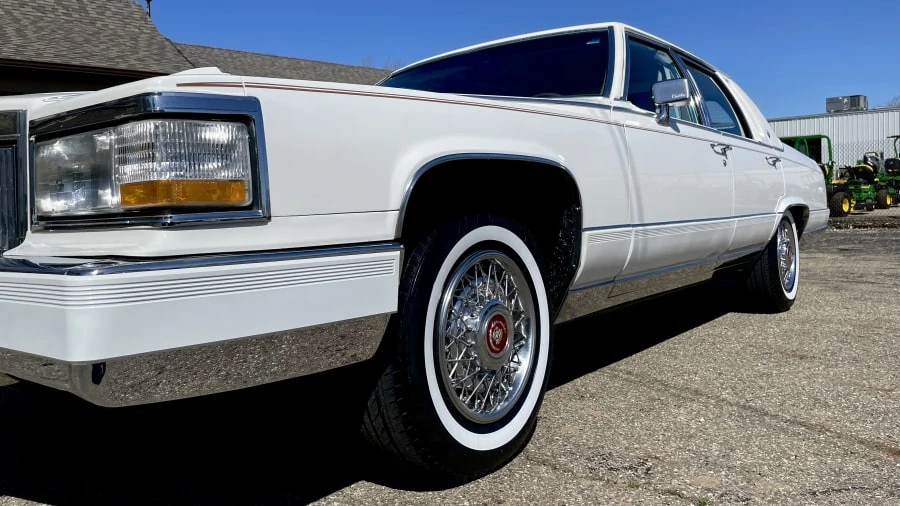 1991 Cadillac Brougham - Image 6 of 15
