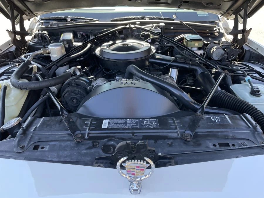 1991 Cadillac Brougham - Image 12 of 15